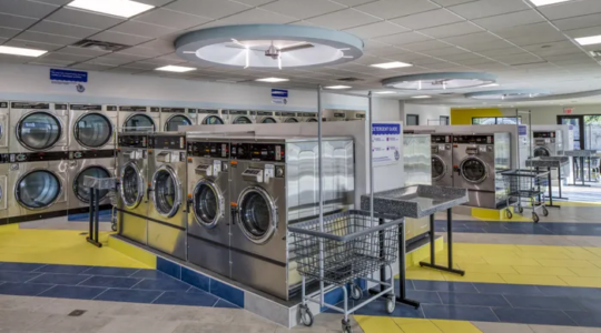 Speed Queen Laundry Equipments 3 wash zone