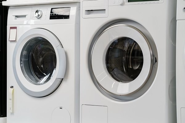 The Complete Buying Guide for a Commercial Washer and Dryer